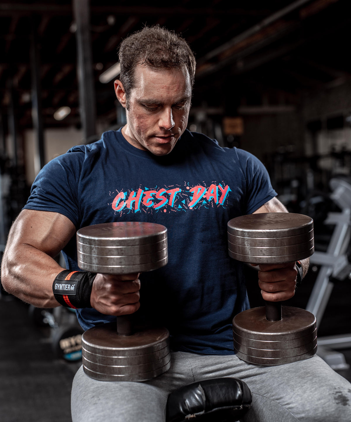Retro Chest Day - Gym T-Shirt